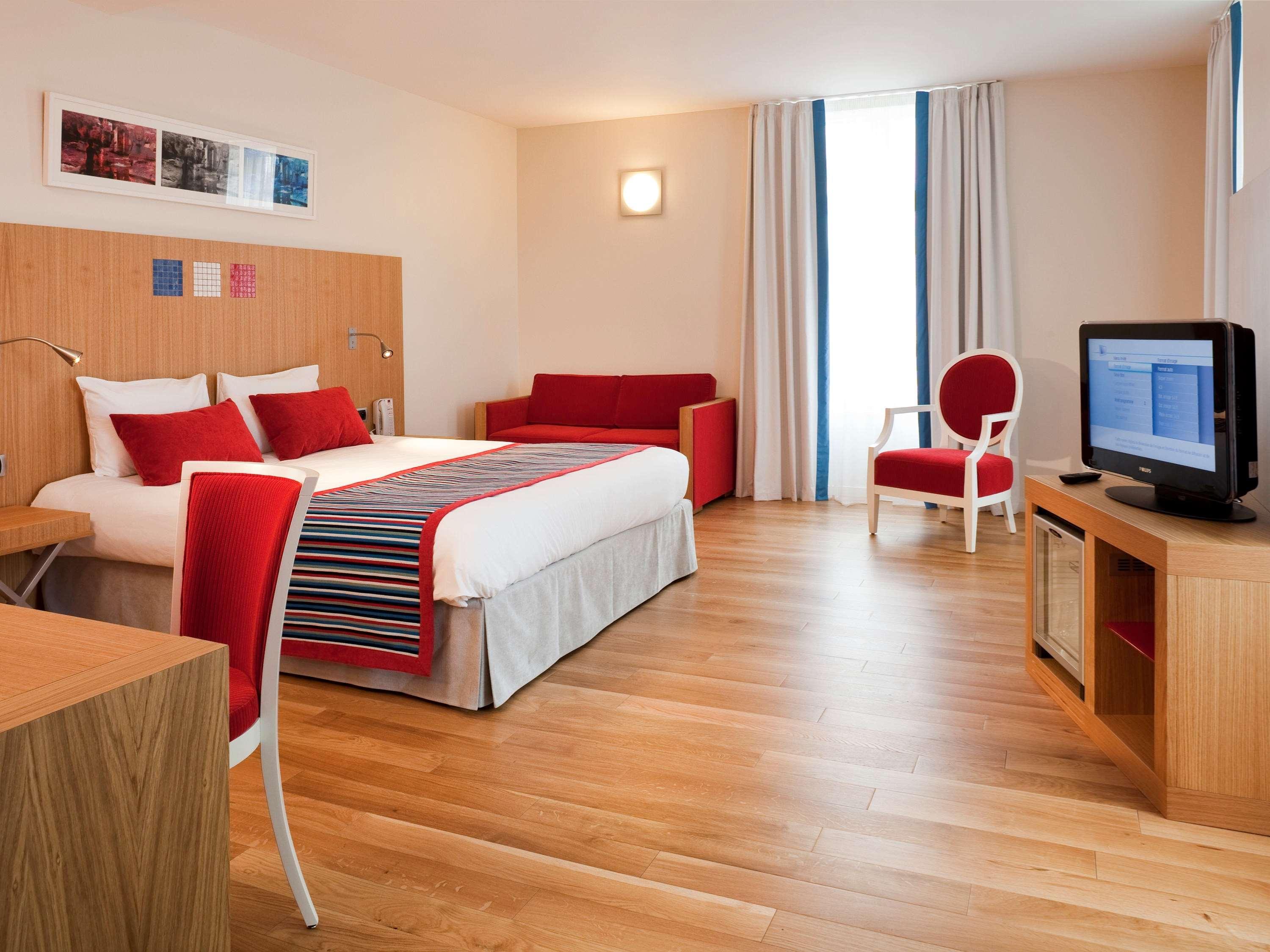 Hotel Mercure Виттель Экстерьер фото