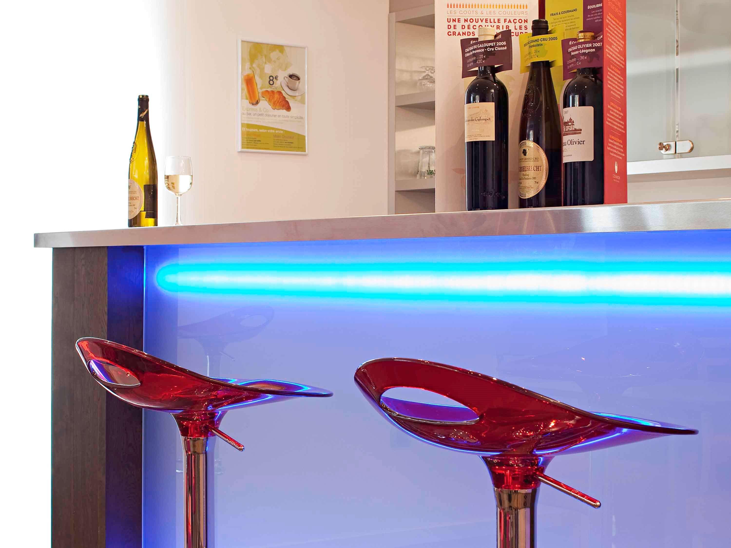 Hotel Mercure Виттель Экстерьер фото
